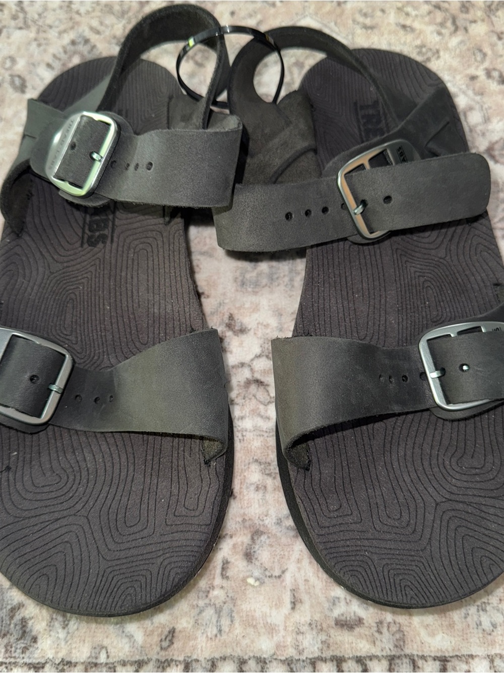 Tread Labs Womens Salinas Black Comfort Support Sandals SZ 9 US MSRP $130 NWOB